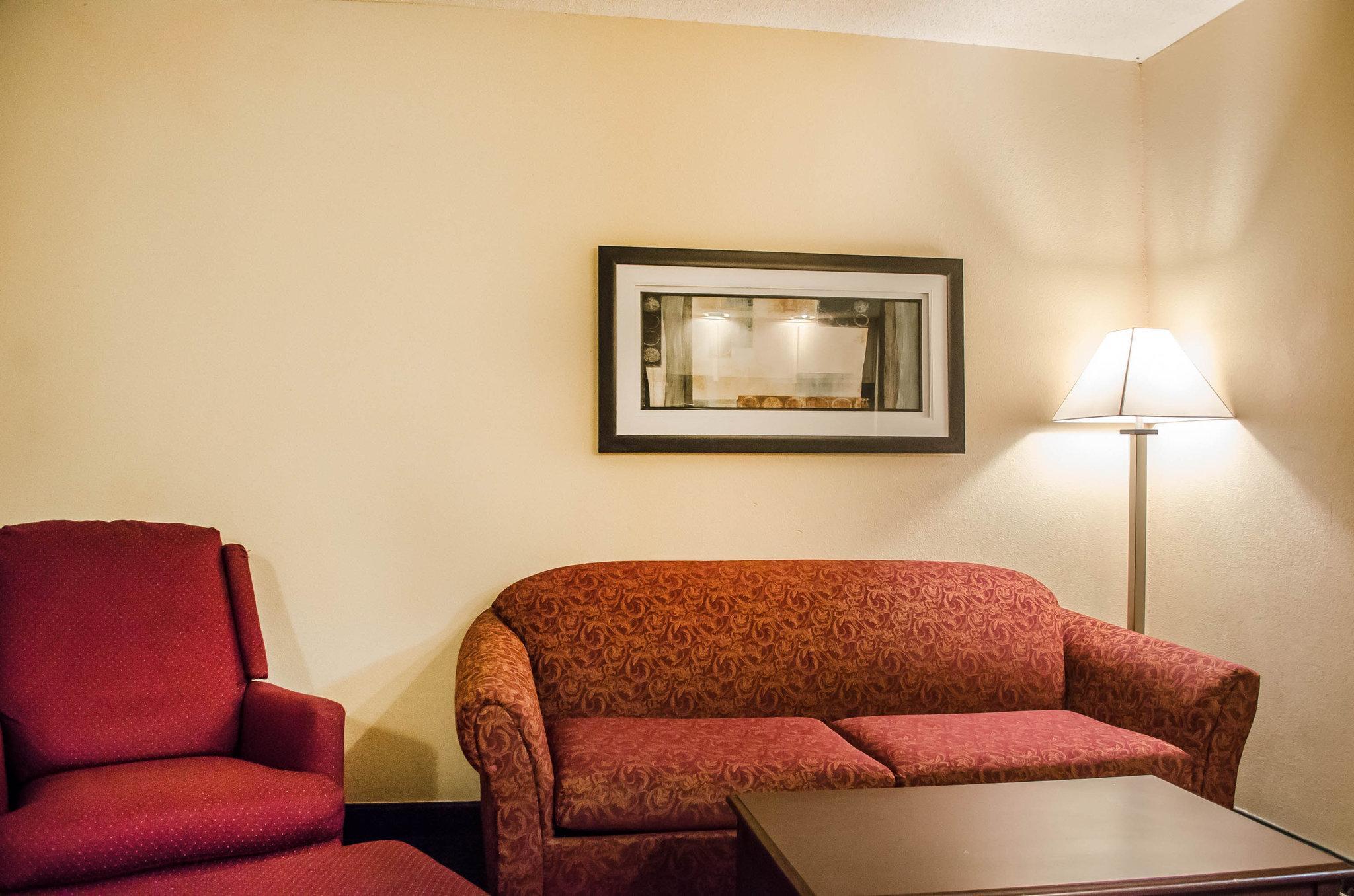 Quality Inn & Suites At Airport Blvd I-65 Mobile Exteriör bild