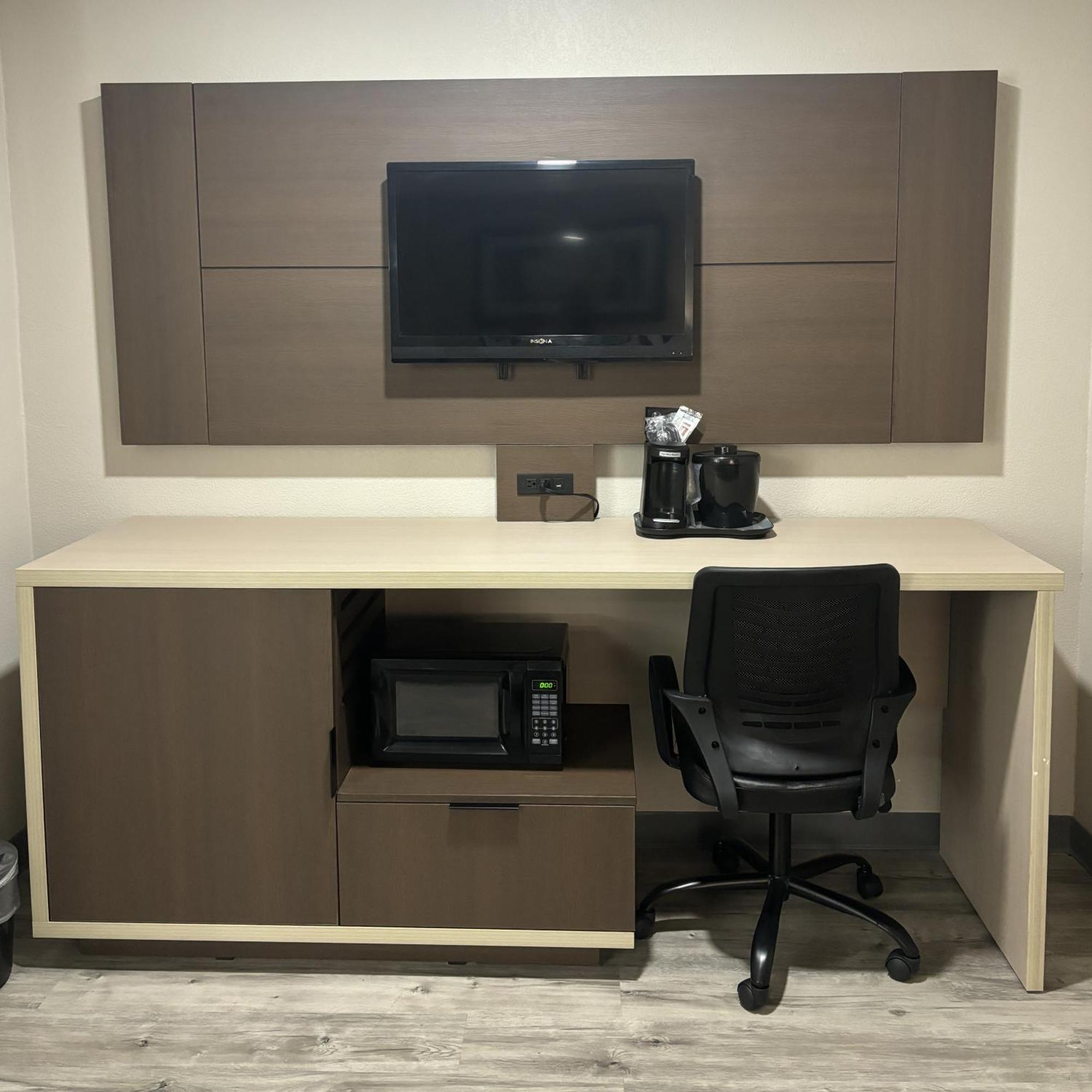 Quality Inn & Suites At Airport Blvd I-65 Mobile Exteriör bild