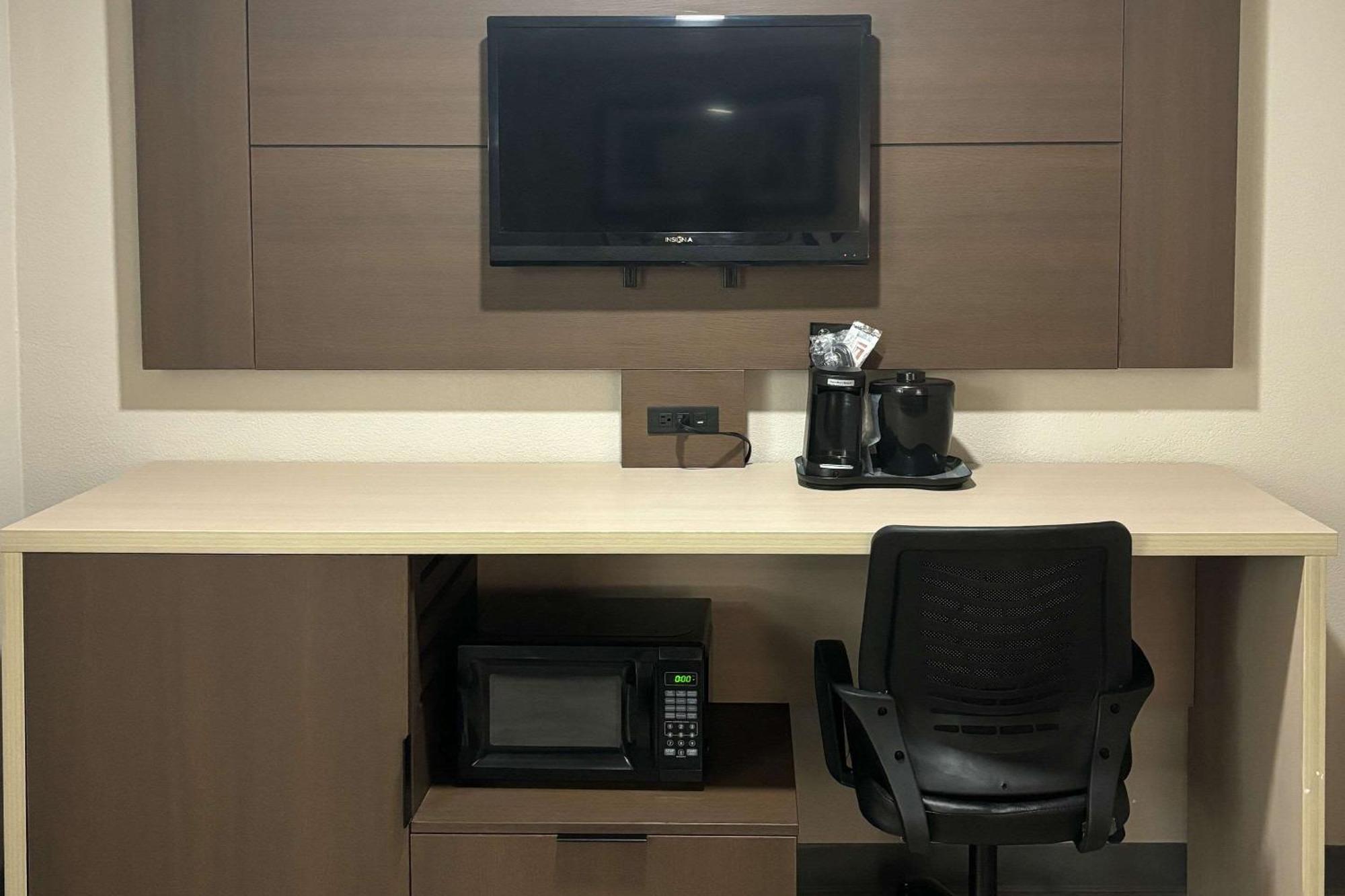 Quality Inn & Suites At Airport Blvd I-65 Mobile Exteriör bild