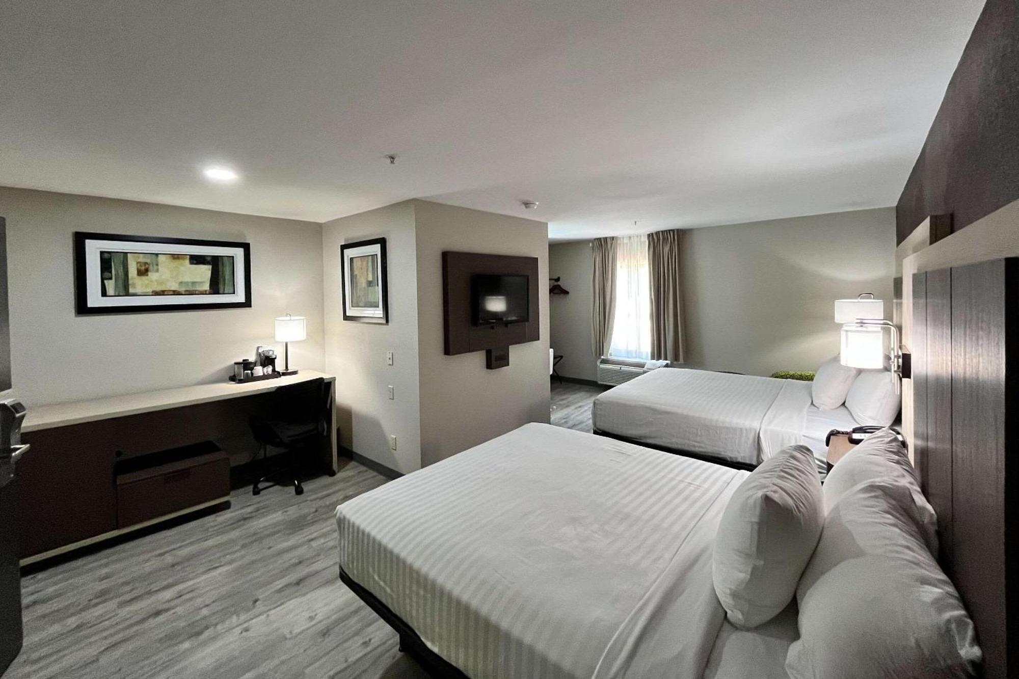 Quality Inn & Suites At Airport Blvd I-65 Mobile Exteriör bild